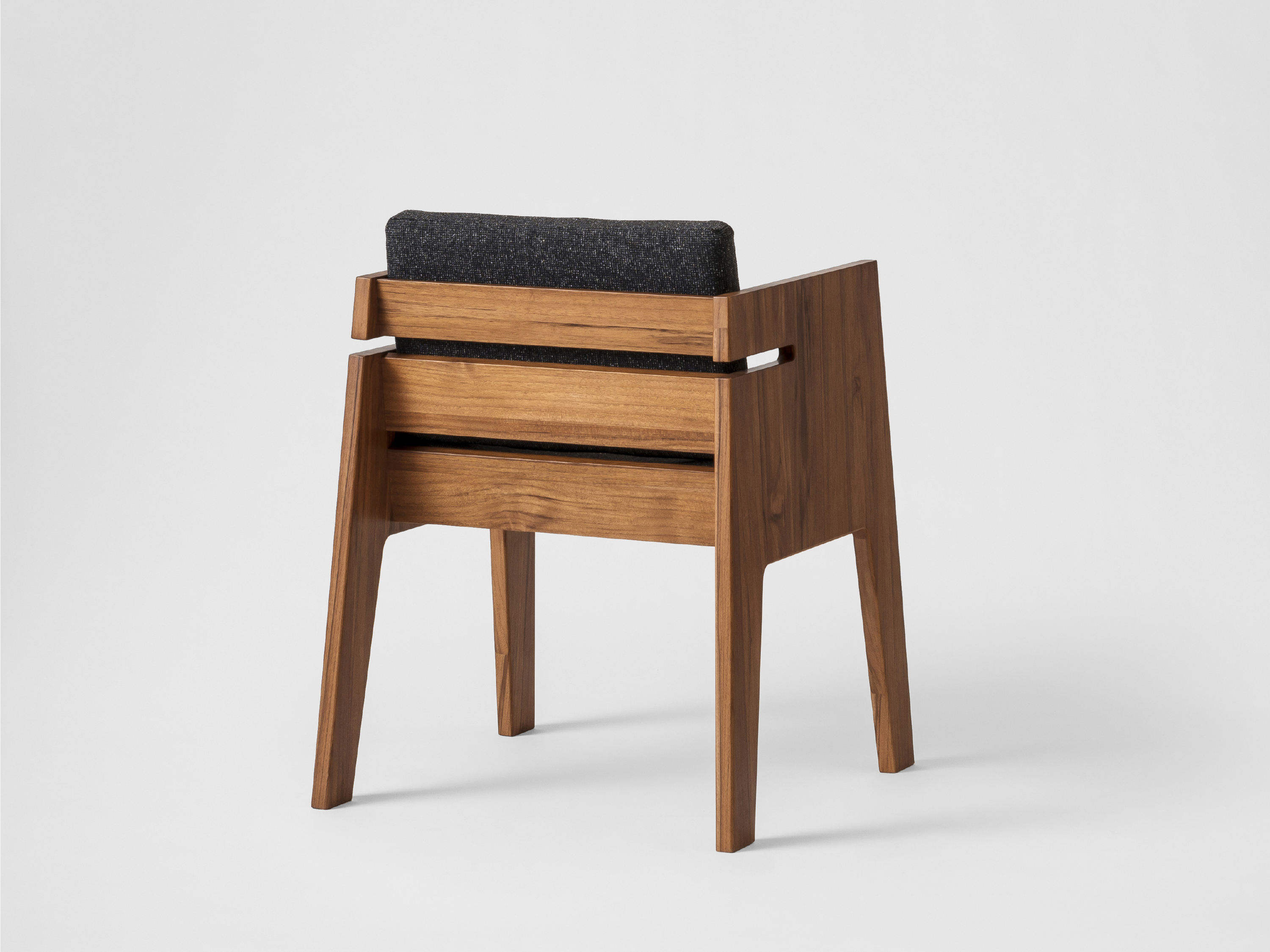 CLANTREE BH Arm Chair